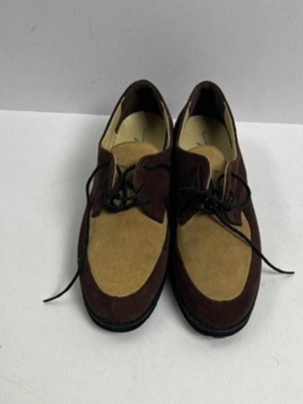 Vintage Newport News Two-Tone Suede Oxford Shoes 6M